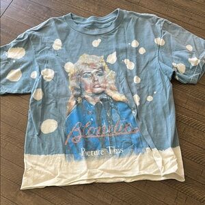 BLONDIE Casual Blue and White Short Sleeve Tee with Graphic Design